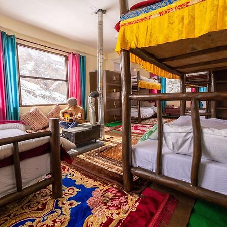 Zostel Homes Tabo Buitenkant foto