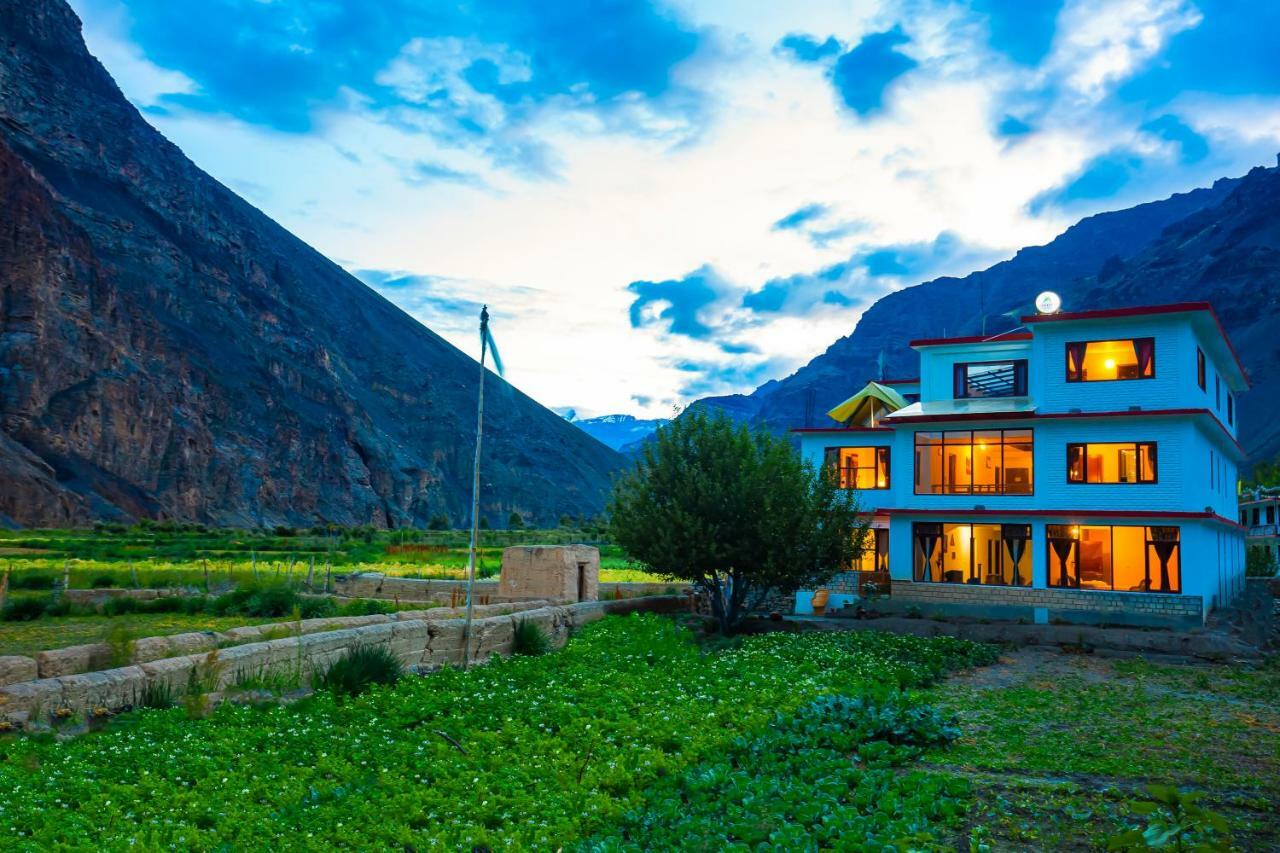 Zostel Homes Tabo Buitenkant foto